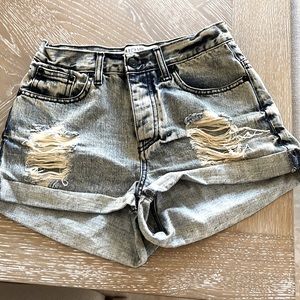 Brandy Melville button up shorts like new